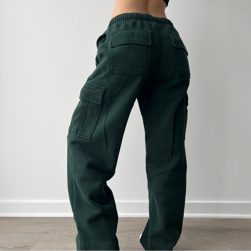 Aritzia Tna Cozy Fleece Mega Cargo Oversized Wide-Leg Sweatpants Scarab Size S
